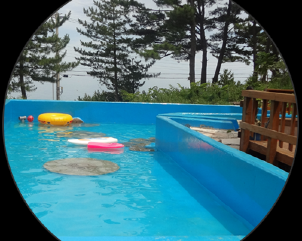 펜션풀장